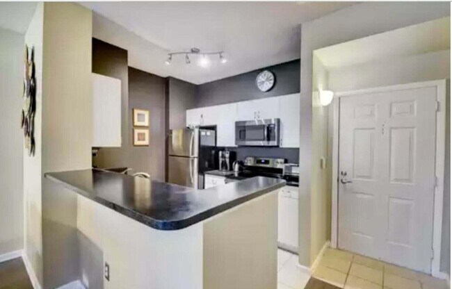 Foto del edificio - 630 S Sapodilla Ave
