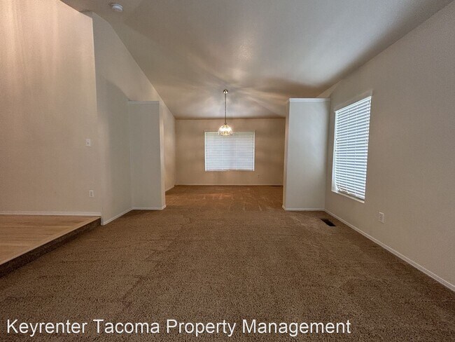 Building Photo - 4 br, 3 bath House - 809 N Mountain View Ave