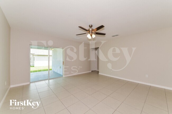 Foto del edificio - 4526 Birdsong Dr