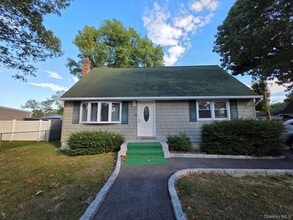 Building Photo - 21 Henry Ave