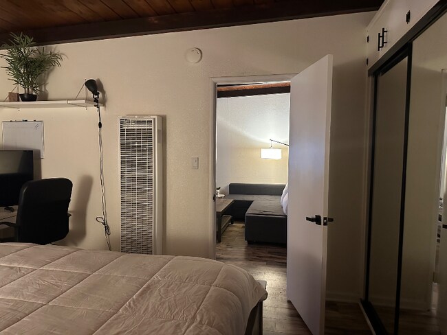 Foto del edificio - 434 Riverdale Dr