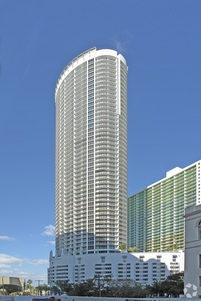 Opera Tower Apartments Miami, FL