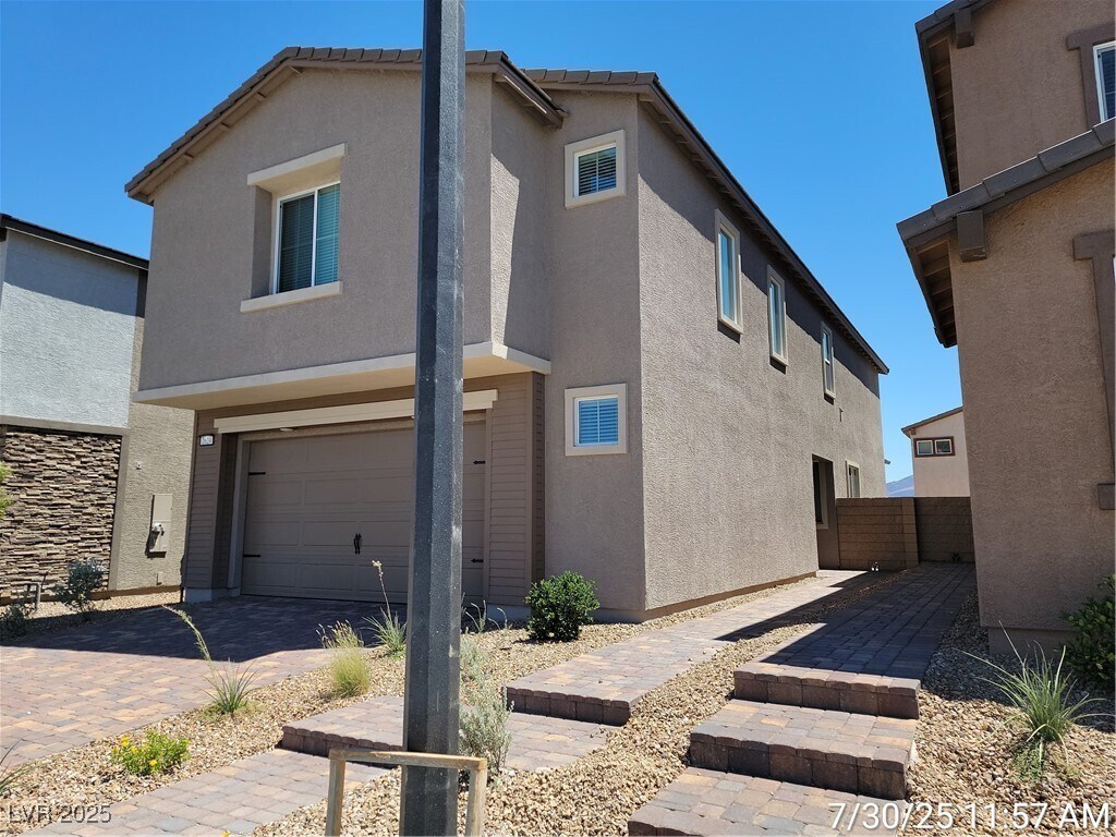 Foto principal - 2624 Tranquil Dawn St