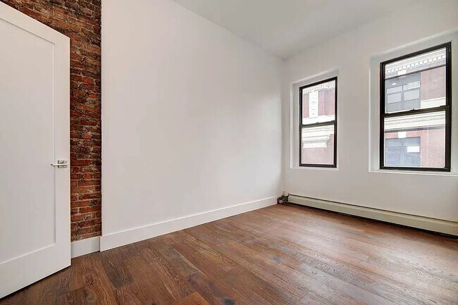 Foto del edificio - 106 Ridge Street