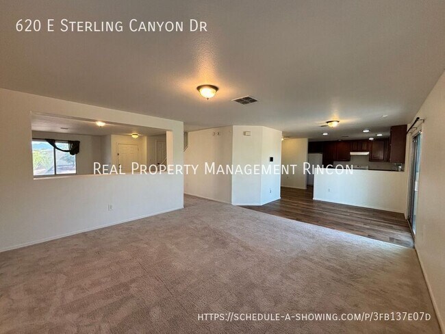 Foto del edificio - 620 E Sterling Canyon Dr