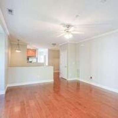 Building Photo - 1011 Reserve Way