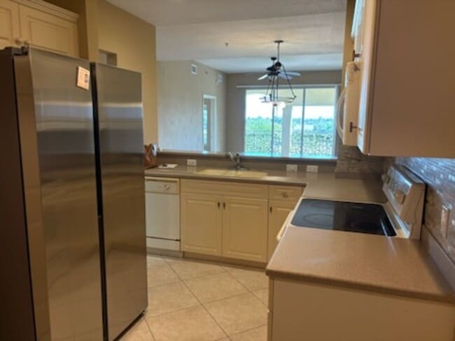 Foto del edificio - roman plaza