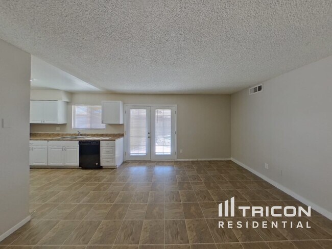 Building Photo - 4117 E Nancy Lane Phoenix AZ
