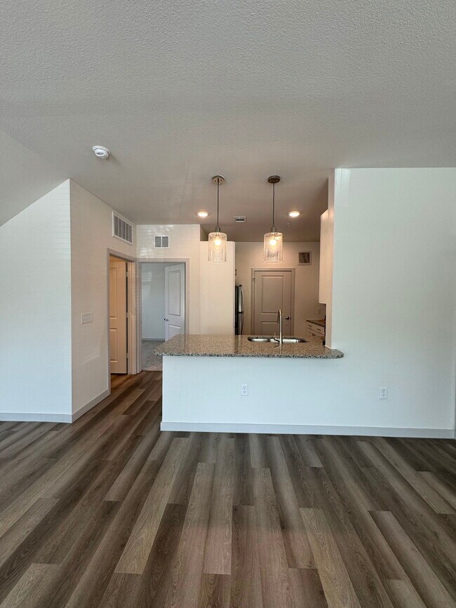 Foto del edificio - 1300 Southeast Pkwy