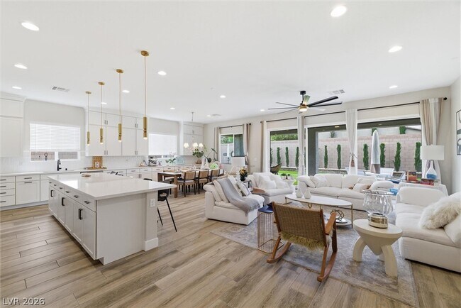 Building Photo - 9255 Sandula CT