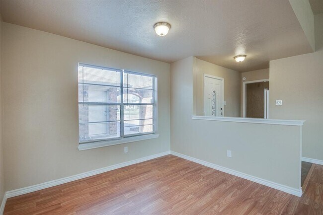 Foto del edificio - 4018 Filmore Ln