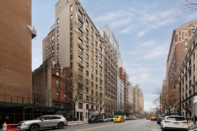 Building Photo - 64 E 86th St