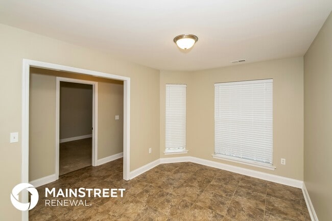 Building Photo - 450 Marsh Cir