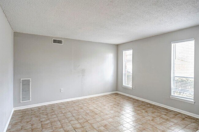 Foto del edificio - 12263 Monticeto Ln