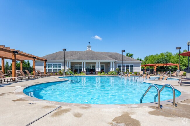 Piscina - Village at Elam Farms