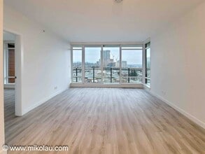 Building Photo - 2085 Skyline Dr