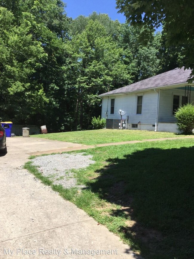 Building Photo - 2 br, 1 bath House - 3416 Tarsus Rd