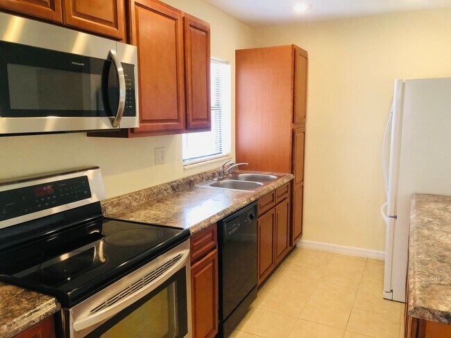 Foto del edificio - 1923 Jefferson Ave