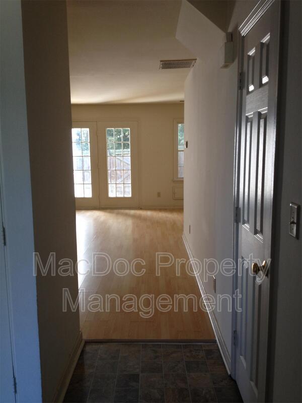 Building Photo - 16364 Heritage Pines Cir