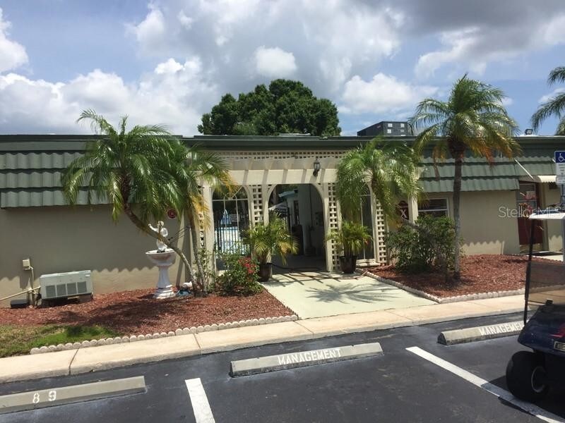 Foto principal - 1799 N Highland Ave