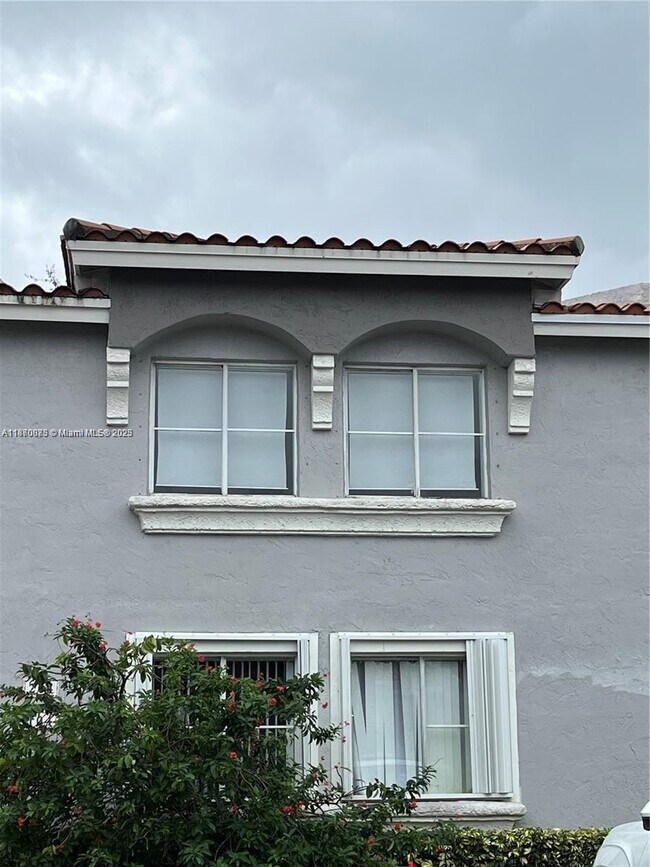 Foto del edificio - 4720 NW 114th Ave