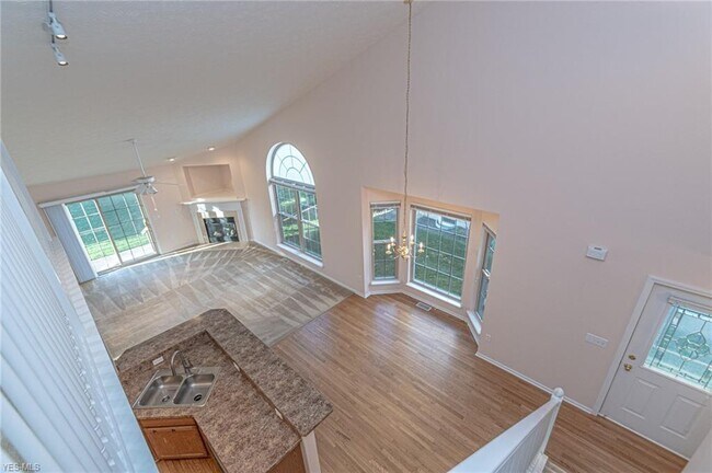 Great room top view - 1241 Joshua Way