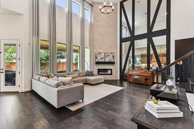 Foto del edificio - 1104 Scenic Oaks Dr