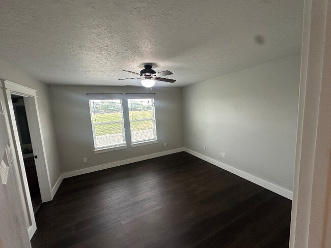 Foto del edificio - 2724 Sommersby Wy N