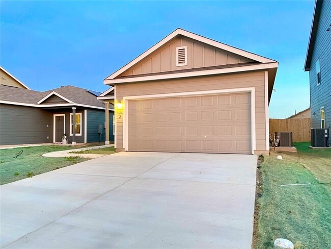 Building Photo - 332 Amber Gln