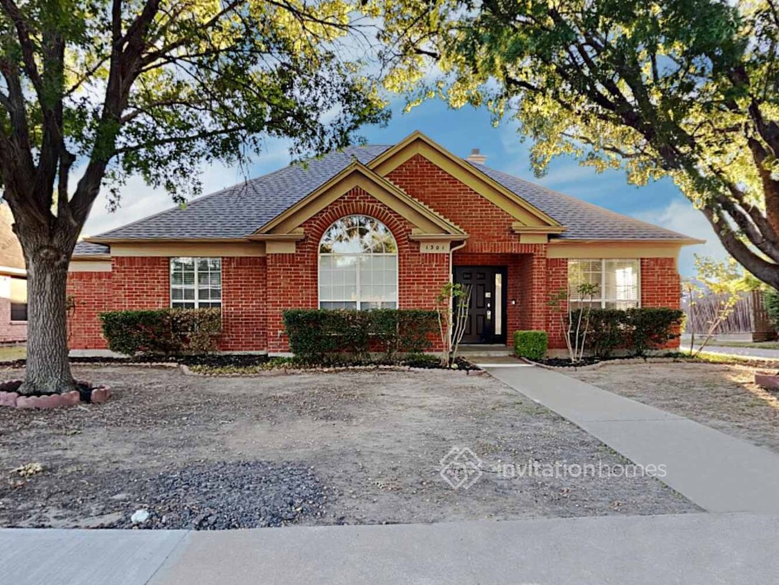 Foto principal - 1301 Woodthorpe Dr