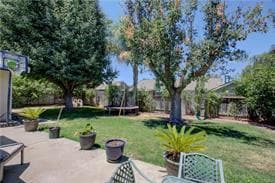 Building Photo - 1061 E Donna Dr