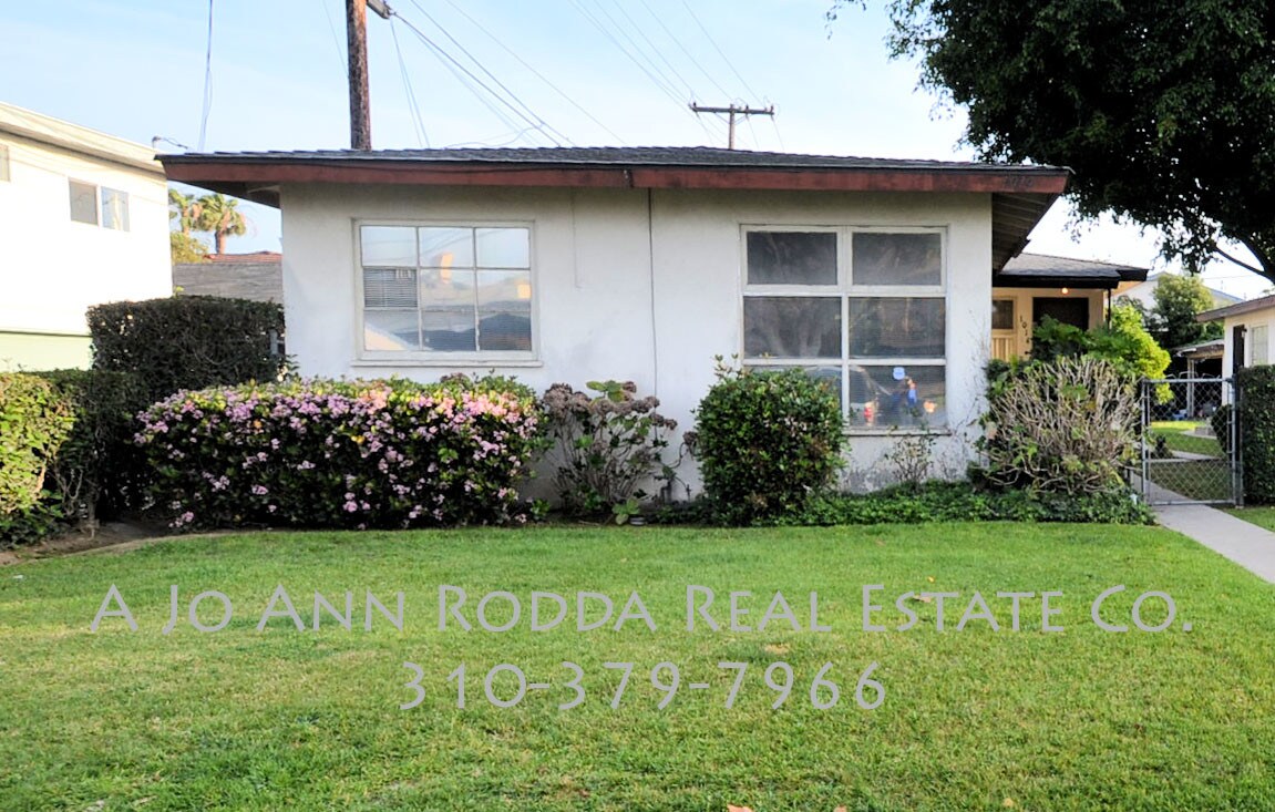 Foto principal - 1014 W 159th St