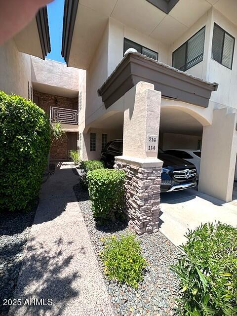 Foto principal - 3235 E Camelback Rd