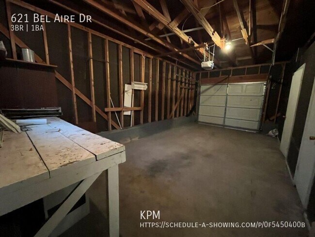 Foto del edificio - 621 Bel Aire Dr