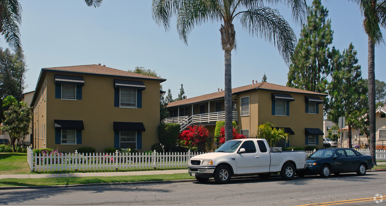 Foto del edificio - Heritage Court Apartments