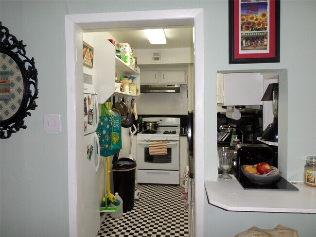 Foto del edificio - 1715 Banks St