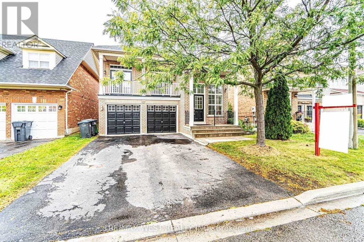 Photo principale - 37 Charleswood Cir