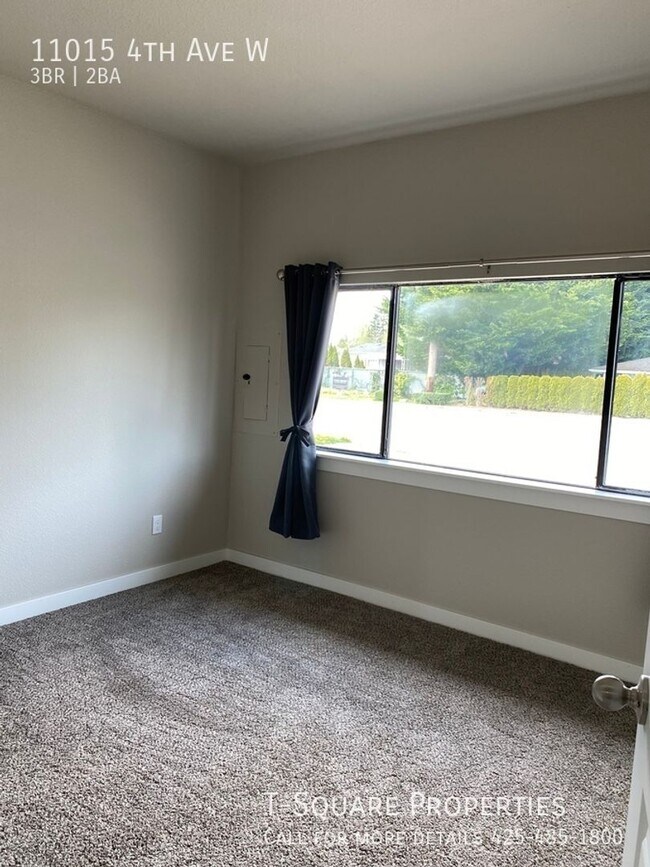 Building Photo - Holiday Special! No Rent Payment Until Jan...