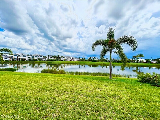 Foto del edificio - 12774 Woodbury Dr