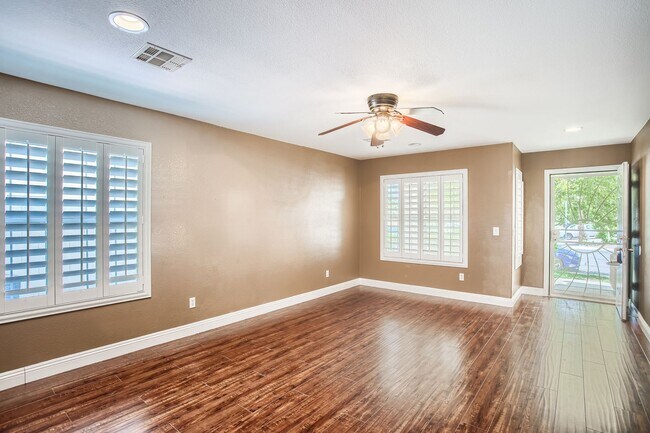 Building Photo - RV Parking - 4 Bedroom @ Racetrack/Burkholder