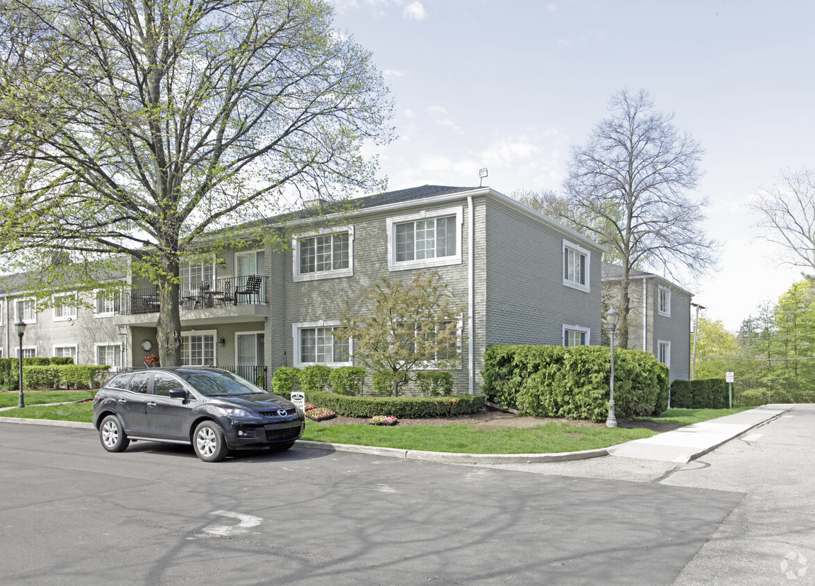 Building Photo - Woodward Place Condominium Homes