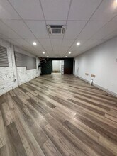 Building Photo - 318 N Charles St