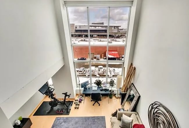 Foto del edificio - 25 Channel Ctr St