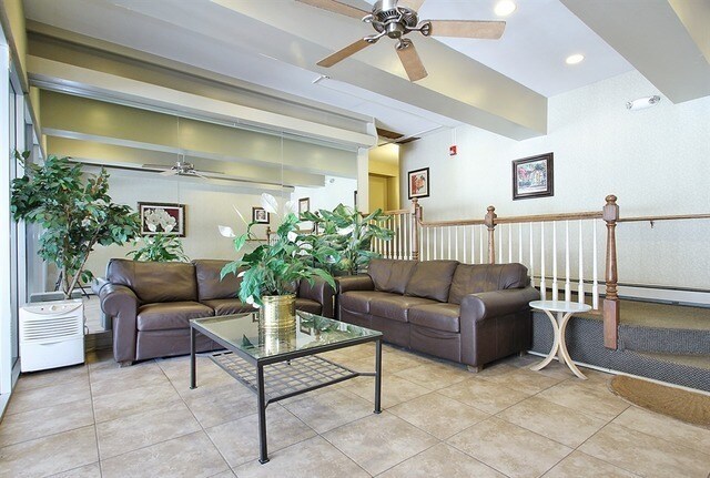 Foto del edificio - 8232 Niles Center Rd