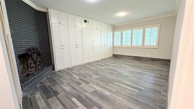 Foto del edificio - 3310 N Braeswood Blvd