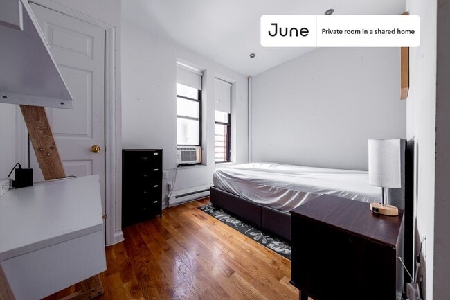 Building Photo - Room in Shared 2 bed/1 bath home