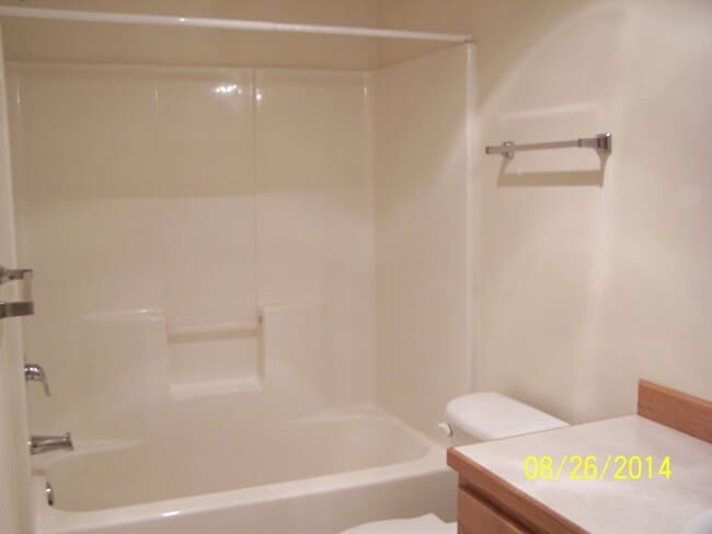 Building Photo - 740 Benjamin Ave