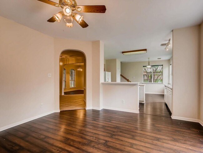 Foto del edificio - 13227 Armaga Springs Rd