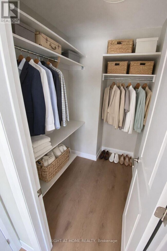 Photo du bâtiment - 914 Cologne St