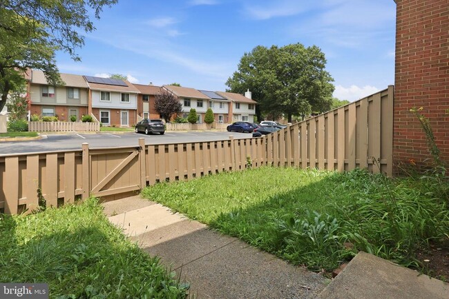 Foto del edificio - 1211 Springtide Pl